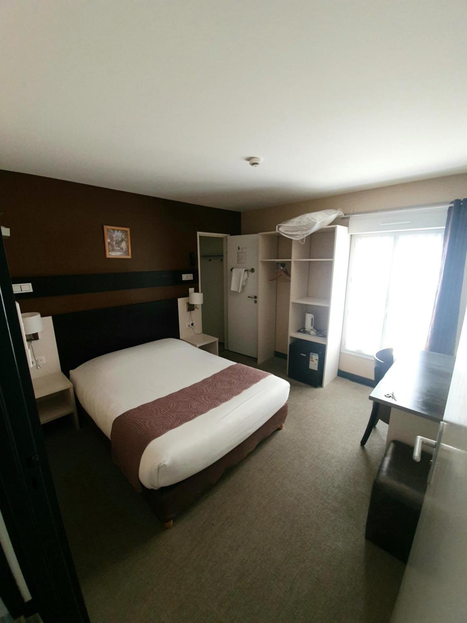 Auberge Des Lacs Bleus Clerac Exterior photo