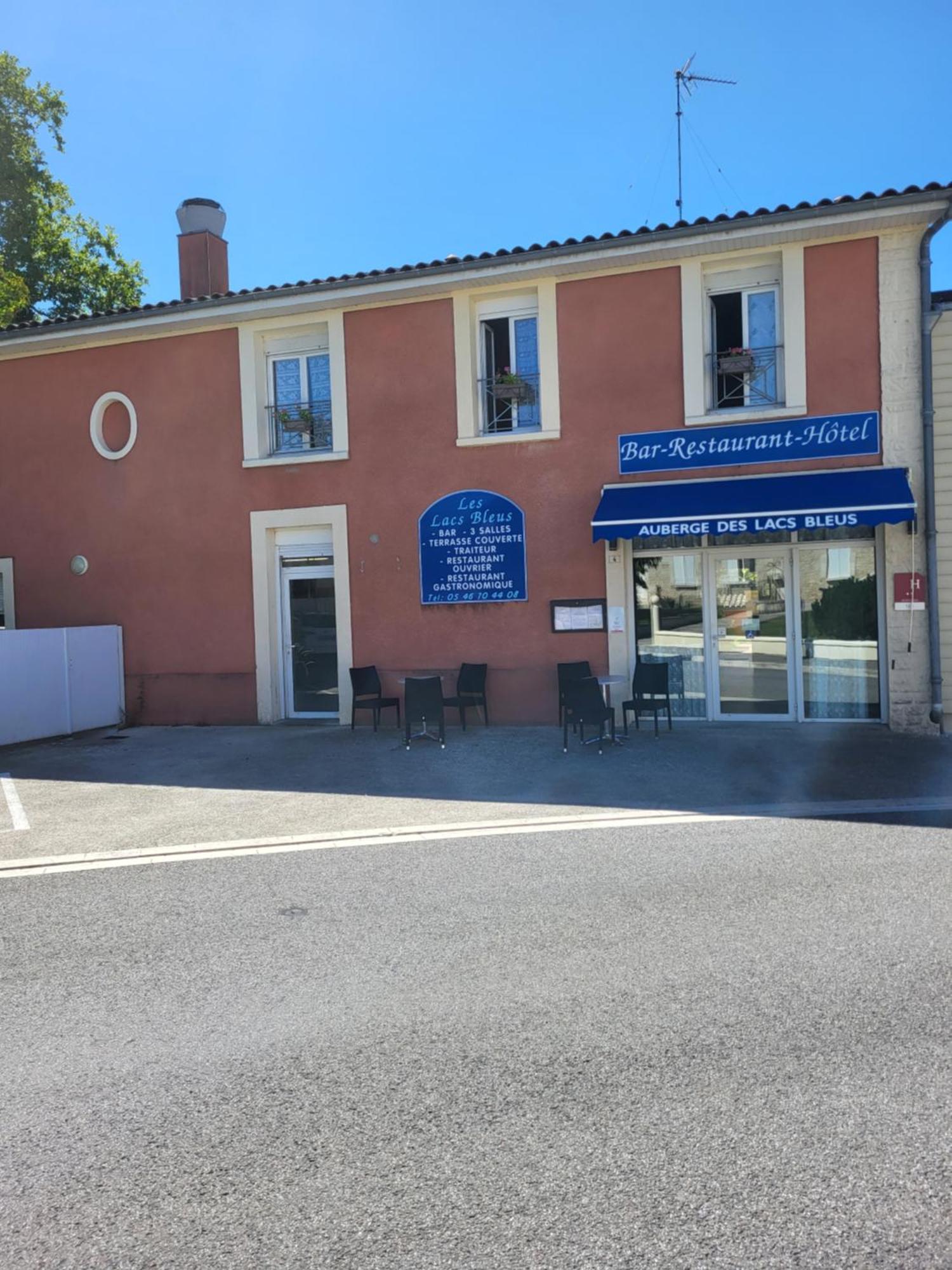 Auberge Des Lacs Bleus Clerac Exterior photo