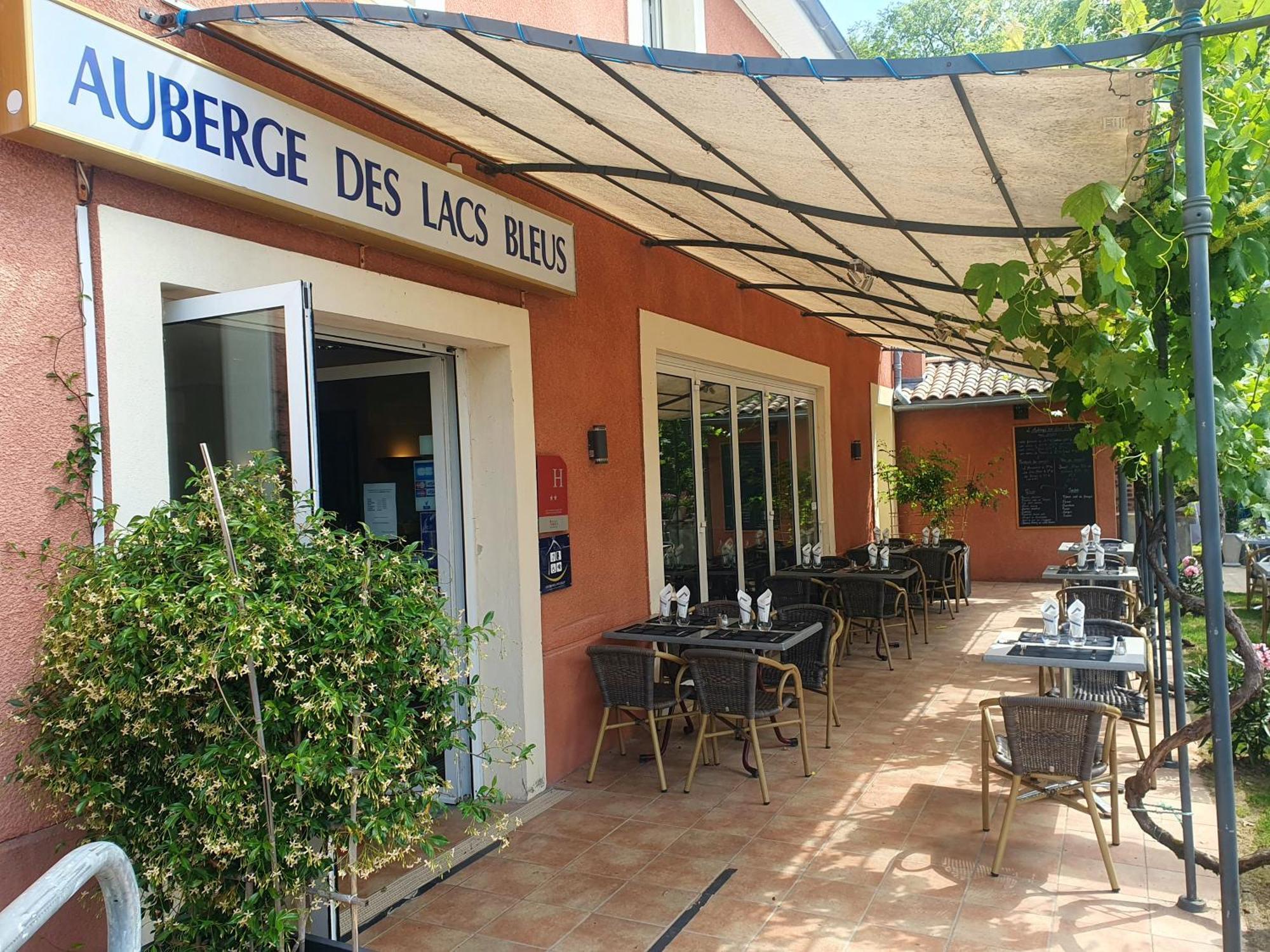 Auberge Des Lacs Bleus Clerac Exterior photo